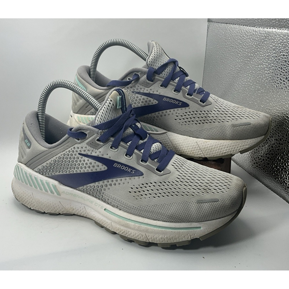 Brooks Adrenaline GTS 22 Shoes Womens Size 8 B Gray Running Sneakers 1203531B045